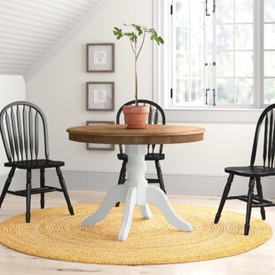 Kelly clarkson round 2024 dining table